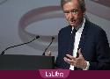 Combien de tonnes de CO2 en un mois ? Le jet privé de Bernard Arnault, patron de LVMH, traqué par un compte Instagram